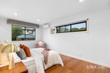 https://images.listonce.com.au/custom/160x/listings/3-gillian-road-mount-waverley-vic-3149/993/01922993_img_14.jpg?ghoDK49PdFs