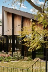 https://images.listonce.com.au/custom/160x/listings/3-glanfield-street-northcote-vic-3070/256/01981256_img_10.jpg?3p03KpE2Faw