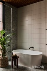 https://images.listonce.com.au/custom/160x/listings/3-glanfield-street-northcote-vic-3070/256/01981256_img_20.jpg?GnNT856PuZs