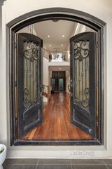 https://images.listonce.com.au/custom/160x/listings/3-glen-gully-road-eltham-north-vic-3095/434/01696434_img_03.jpg?bWO1k3C9_P4