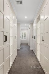 https://images.listonce.com.au/custom/160x/listings/3-glen-gully-road-eltham-north-vic-3095/434/01696434_img_14.jpg?00HbiK9Lk7o