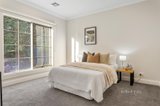 https://images.listonce.com.au/custom/160x/listings/3-glen-gully-road-eltham-north-vic-3095/434/01696434_img_19.jpg?T2hJHTwcXIc