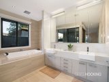 https://images.listonce.com.au/custom/160x/listings/3-gloucester-court-seaholme-vic-3018/136/01203136_img_07.jpg?wxdO20z8Es4