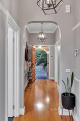 https://images.listonce.com.au/custom/160x/listings/3-graves-street-essendon-vic-3040/683/01174683_img_14.jpg?EzuNtLRi8gI