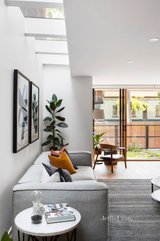 https://images.listonce.com.au/custom/160x/listings/3-haines-street-north-melbourne-vic-3051/949/01338949_img_03.jpg?T6LytI42fHI