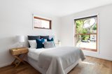 https://images.listonce.com.au/custom/160x/listings/3-haines-street-north-melbourne-vic-3051/949/01338949_img_13.jpg?DWMCrU5MoMw