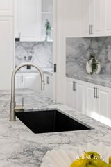 https://images.listonce.com.au/custom/160x/listings/3-harrison-street-box-hill-north-vic-3129/250/01981250_img_08.jpg?XuopfVgqEMg