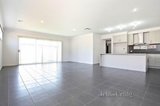 https://images.listonce.com.au/custom/160x/listings/3-hartland-road-point-cook-vic-3030/940/01721940_img_05.jpg?gVvxUMPnFVA