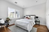 https://images.listonce.com.au/custom/160x/listings/3-hastings-street-mckinnon-vic-3204/665/01649665_img_06.jpg?MedXikBCx6A