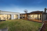 https://images.listonce.com.au/custom/160x/listings/3-hastings-street-mckinnon-vic-3204/991/01704991_img_01.jpg?TYOw3T28jBg