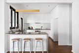https://images.listonce.com.au/custom/160x/listings/3-hastings-street-mckinnon-vic-3204/996/01988996_img_08.jpg?pn585oqII08