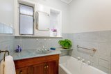 https://images.listonce.com.au/custom/160x/listings/3-havana-court-bentleigh-east-vic-3165/416/01241416_img_08.jpg?3wr5HJfGVDQ