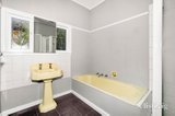 https://images.listonce.com.au/custom/160x/listings/3-hawthorn-grove-wendouree-vic-3355/156/01797156_img_03.jpg?GuqsxI7VF-s