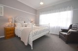 https://images.listonce.com.au/custom/160x/listings/3-hawthorn-grove-wendouree-vic-3355/439/01576439_img_15.jpg?n39W4yQkrKU