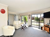 https://images.listonce.com.au/custom/160x/listings/3-heatherlea-court-leopold-vic-3224/609/01699609_img_05.jpg?03xEsp7mS2Y