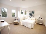 https://images.listonce.com.au/custom/160x/listings/3-hertford-crescent-balwyn-vic-3103/272/01684272_img_12.jpg?21Vojpb42pg