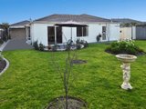 https://images.listonce.com.au/custom/160x/listings/3-heywood-court-leopold-vic-3224/072/01699072_img_15.jpg?2eFlnZsKA34