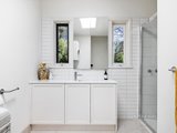 https://images.listonce.com.au/custom/160x/listings/3-highett-place-fitzroy-vic-3065/249/01284249_img_07.jpg?CaVHh-M6LQk