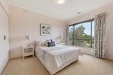 https://images.listonce.com.au/custom/160x/listings/3-hillingdon-crescent-doncaster-vic-3108/651/00336651_img_06.jpg?c_r_nn8kYoY