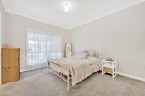 https://images.listonce.com.au/custom/160x/listings/3-hipwell-court-lovely-banks-vic-3213/533/01698533_img_10.jpg?tj_YBJHussc