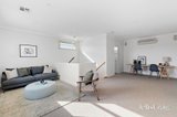 https://images.listonce.com.au/custom/160x/listings/3-holyrood-avenue-strathmore-vic-3041/450/01885450_img_07.jpg?rKEIit0spig