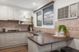 https://images.listonce.com.au/custom/160x/listings/3-kalista-court-burwood-east-vic-3151/897/00887897_img_05.jpg?Zj0fnhGMu3M