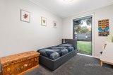 https://images.listonce.com.au/custom/160x/listings/3-karita-court-lilydale-vic-3140/237/01691237_img_09.jpg?sRNrQ1MhQLo