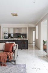 https://images.listonce.com.au/custom/160x/listings/3-kendall-street-hampton-vic-3188/789/01532789_img_05.jpg?UA9karRK-0w