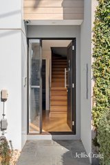 https://images.listonce.com.au/custom/160x/listings/3-la-rose-street-brunswick-vic-3056/855/01820855_img_07.jpg?3vZlHgRLZ6I