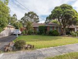 https://images.listonce.com.au/custom/160x/listings/3-larissa-court-croydon-vic-3136/428/01524428_img_01.jpg?tagfVYICG_I