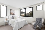 https://images.listonce.com.au/custom/160x/listings/3-layman-court-doncaster-east-vic-3109/993/01571993_img_11.jpg?ESxUVIIpa4I