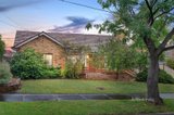 https://images.listonce.com.au/custom/160x/listings/3-leon-avenue-rosanna-vic-3084/169/01050169_img_01.jpg?HZH_rivW14Q