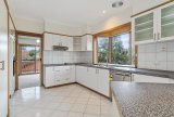 https://images.listonce.com.au/custom/160x/listings/3-lisa-close-doncaster-east-vic-3109/810/01930810_img_06.jpg?av2VEJKqjyo