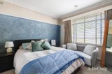 https://images.listonce.com.au/custom/160x/listings/3-london-street-bentleigh-vic-3204/199/01747199_img_06.jpg?B8qzVWPkInI