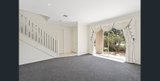 https://images.listonce.com.au/custom/160x/listings/3-longleaf-grove-mitcham-vic-3132/964/01718964_img_05.jpg?DYVOkmBOtZ4