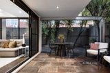 https://images.listonce.com.au/custom/160x/listings/3-lord-place-richmond-vic-3121/227/01239227_img_06.jpg?w9aRo3xewmM