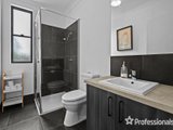 https://images.listonce.com.au/custom/160x/listings/3-lucinley-close-kilsyth-vic-3137/065/01526065_img_11.jpg?ttdwXAxs8mc