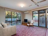 https://images.listonce.com.au/custom/160x/listings/3-lutana-court-mooroolbark-vic-3138/427/01524427_img_10.jpg?4h96KbIid6k