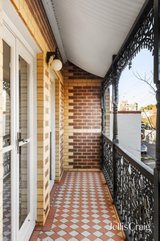 https://images.listonce.com.au/custom/160x/listings/3-malmsbury-street-hawthorn-vic-3122/784/01932784_img_06.jpg?NCmKDGw-mdE