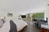 https://images.listonce.com.au/custom/160x/listings/3-mary-street-windsor-vic-3181/525/01903525_img_07.jpg?Zs06SEy8-_Y