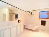https://images.listonce.com.au/custom/160x/listings/3-mawarra-court-highton-vic-3216/587/01699587_img_15.jpg?oCMLLVbbGA0