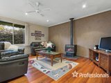 https://images.listonce.com.au/custom/160x/listings/3-mayfield-court-croydon-vic-3136/788/01525788_img_06.jpg?nQZEJHppPRM