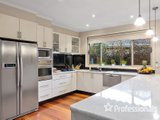 https://images.listonce.com.au/custom/160x/listings/3-mayfield-court-croydon-vic-3136/788/01525788_img_08.jpg?yAr5cFyBpSk