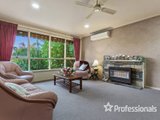 https://images.listonce.com.au/custom/160x/listings/3-mayfield-court-croydon-vic-3136/788/01525788_img_09.jpg?IXJJWiZK9YM