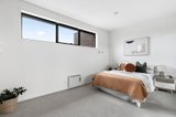 https://images.listonce.com.au/custom/160x/listings/3-mclean-street-brunswick-west-vic-3055/922/01424922_img_05.jpg?6JpAOGD4RLc