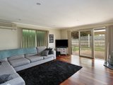 https://images.listonce.com.au/custom/160x/listings/3-michelle-court-lara-vic-3212/211/01699211_img_03.jpg?hVbJWgpPEkY