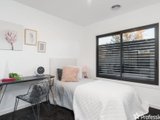 https://images.listonce.com.au/custom/160x/listings/3-mills-place-mooroolbark-vic-3138/668/01525668_img_10.jpg?fcVd-W1pr9k