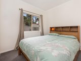 https://images.listonce.com.au/custom/160x/listings/3-montgomery-street-castlemaine-vic-3450/300/00964300_img_07.jpg?btjiSByxaEM