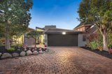 https://images.listonce.com.au/custom/160x/listings/3-moonya-road-glen-iris-vic-3146/751/00303751_img_04.jpg?rqH62Etg7D4