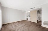 https://images.listonce.com.au/custom/160x/listings/3-morello-circle-doncaster-east-vic-3109/311/01649311_img_05.jpg?kUTcIRbef30